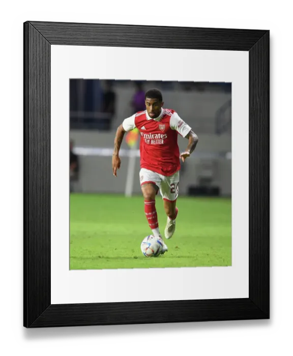 Framed Print : Arsenal vs AC Milan: Dubai Super Cup Showdown, 2022-23