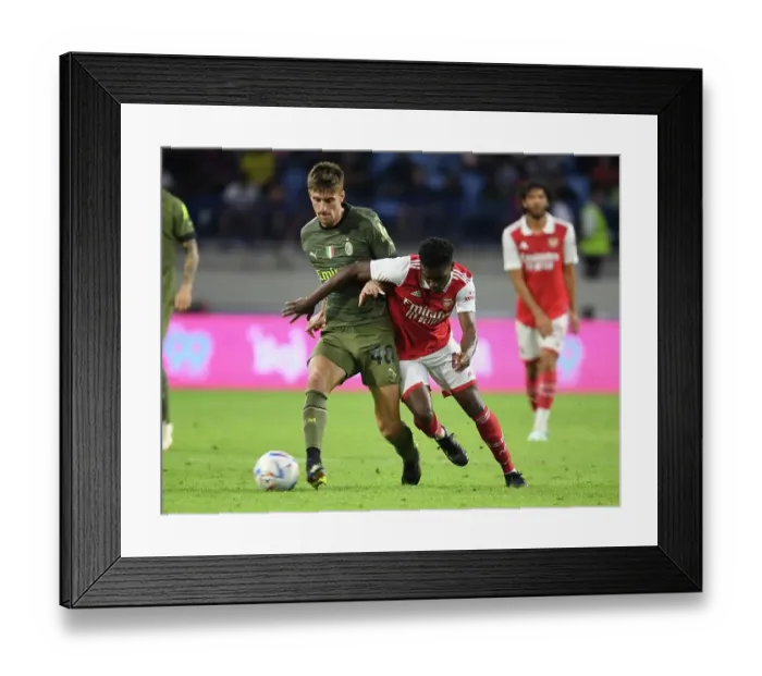 Framed Print : Arsenal vs AC Milan: Dubai Super Cup Clash (2022-23)