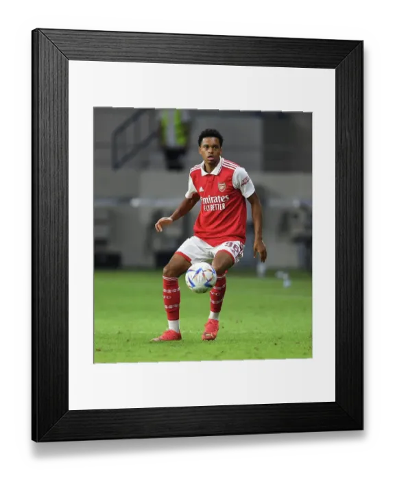 Framed Print : Arsenal vs AC Milan: Dubai Super Cup Showdown, 2022 Framed Print : Arsenal vs AC Milan: Dubai Super Cup Showdown, 2022