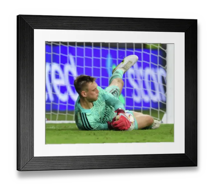 Framed Print : Arsenal's Karl Hein Heroics: Saving Penalty in Thrilling Dubai Super Cup Shootout vs AC Milan