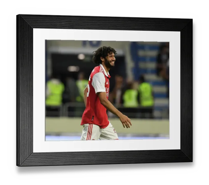 Framed Print : Arsenal vs AC Milan: Dubai Super Cup Showdown, 2022