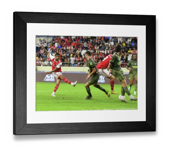 Framed Print : Arsenal vs AC Milan: Reiss Nelson Scores in Dubai Super Cup Showdown (2022-23)