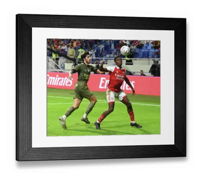 Framed Print : Arsenal vs AC Milan: Clash in Dubai, 2022-23 Framed Print : Arsenal vs AC Milan: Clash in Dubai, 2022-23