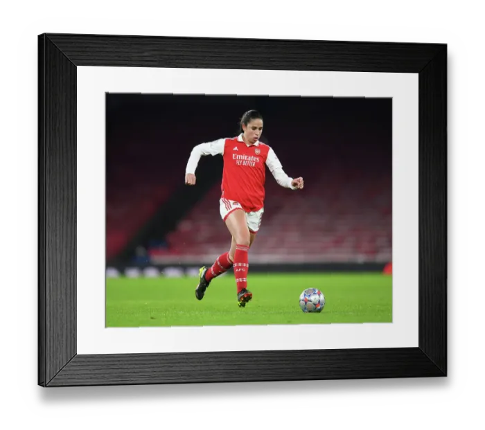 Framed Print : Arsenal's Kim Little: Focus and Preparation Before Arsenal vs Olympique Lyonnais - UEFA Women's Champions League (2022-23) Framed Print : Arsenal's Kim Little: Focus and Preparation Before Arsenal vs Olympique Lyonnais - UEFA Women's Champions League (2022-23)