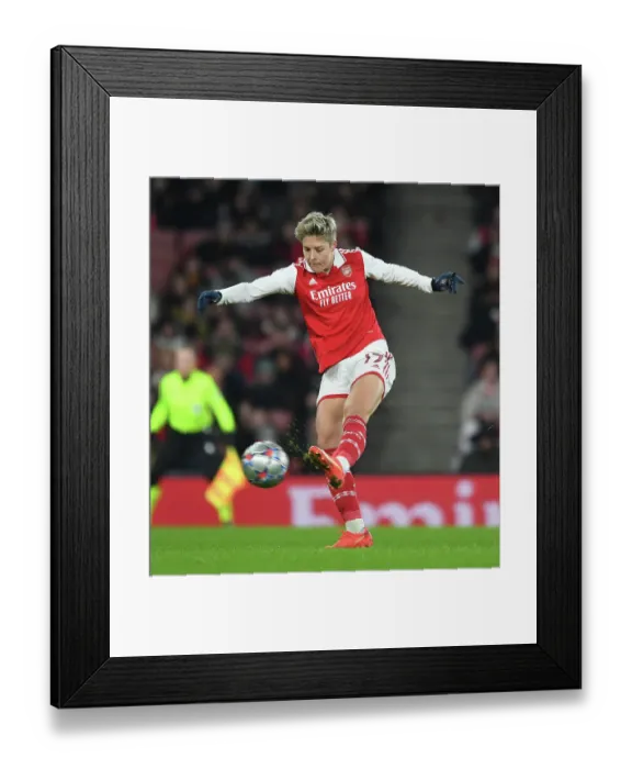 Framed Print : Arsenal FC: Kim Little's Focus and Determination Before Champions League Clash with Olympique Lyonnais (2022-23)