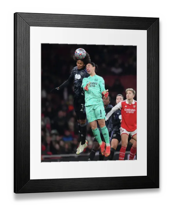 Framed Print : Arsenal's Kim Little: Unwavering Focus Ahead of Arsenal vs. Olympique Lyonnais, UEFA Women's Champions League (2022-23) Framed Print : Arsenal's Kim Little: Unwavering Focus Ahead of Arsenal vs. Olympique Lyonnais, UEFA Women's Champions League (2022-23)