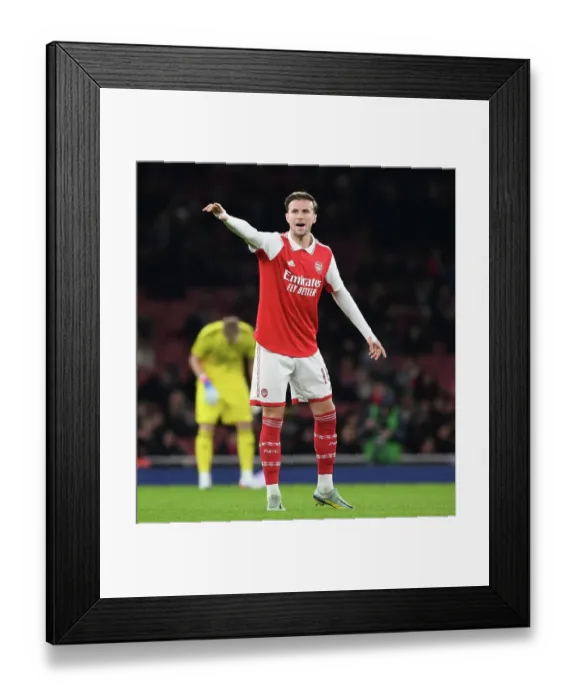 Framed Print : Arsenal vs Juventus: Friendly Clash at Emirates Stadium (2022-23) Framed Print : Arsenal vs Juventus: Friendly Clash at Emirates Stadium (2022-23)