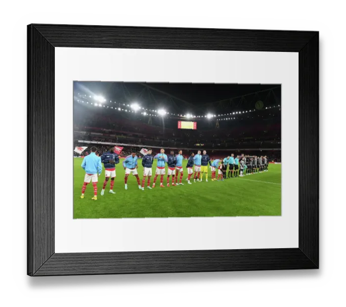 Framed Print : Arsenal vs Juventus: Friendly Clash at Emirates Stadium (2022-23)