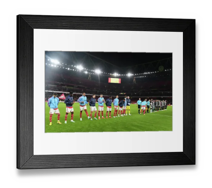 Framed Print : Arsenal vs Juventus: Friendly Clash at Emirates Stadium (2022-23)