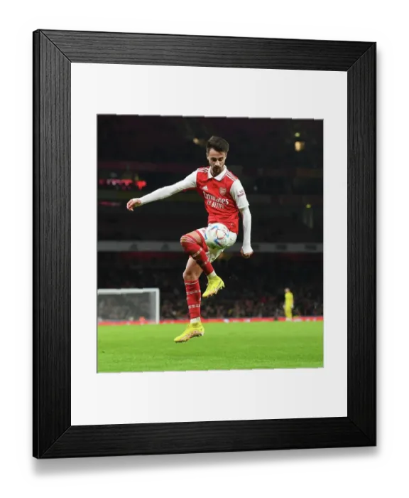 Framed Print : Arsenal vs Juventus: Friendly Clash at Emirates Stadium (2022-23)