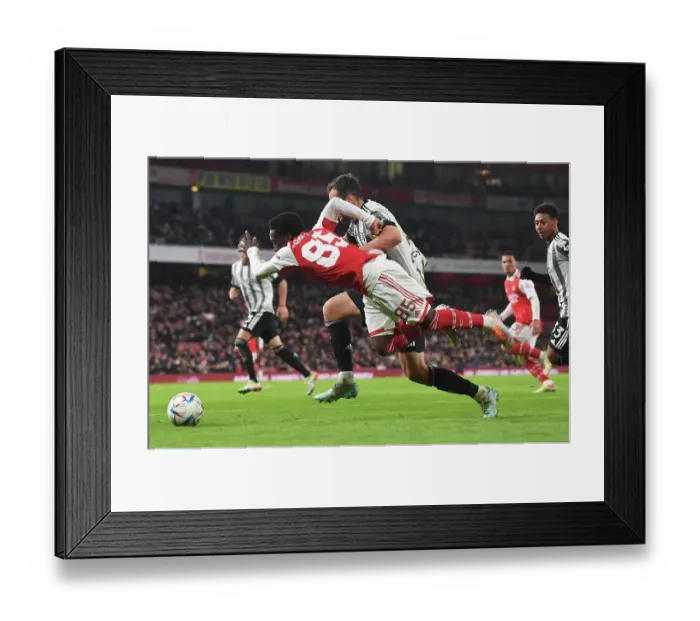 Framed Print : Cozier-Duberry Fouls Gatti: Arsenal vs Juventus at Emirates Stadium Framed Print : Cozier-Duberry Fouls Gatti: Arsenal vs Juventus at Emirates Stadium