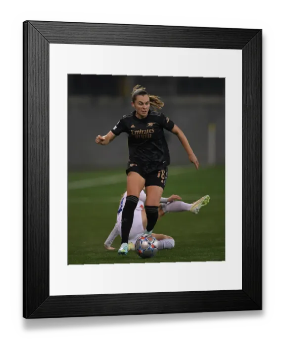 Framed Print : Arsenal Women Battle FC Zürich in UEFA Champions League Showdown Framed Print : Arsenal Women Battle FC Zürich in UEFA Champions League Showdown