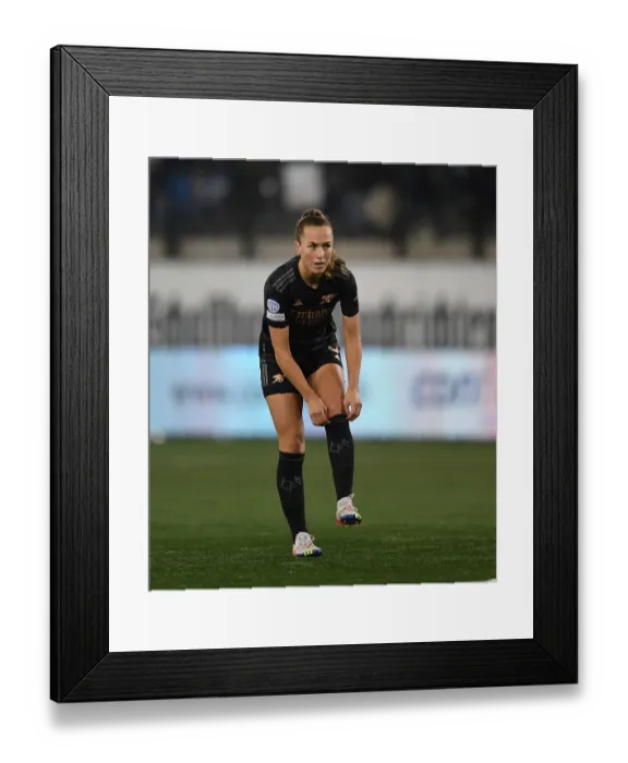 Framed Print : Arsenal Women Battle FC Zurich in UEFA Champions League Group C Showdown Framed Print : Arsenal Women Battle FC Zurich in UEFA Champions League Group C Showdown