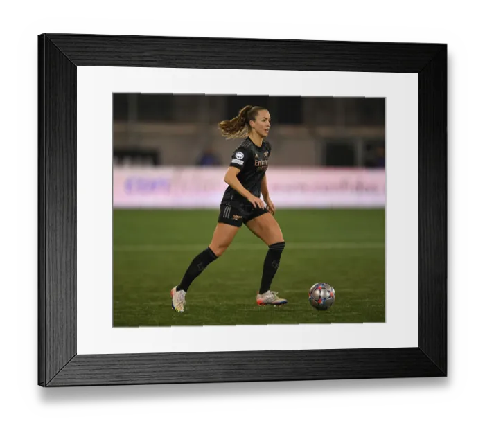 Framed Print : Arsenal Women Take on FC Zürich in UEFA Champions League Group C Showdown