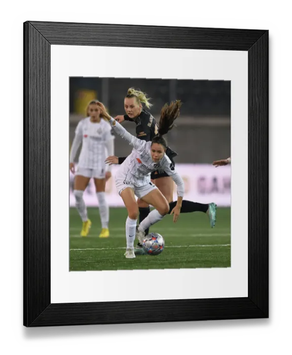 Framed Print : Arsenal Women vs. FC Zurich: Clash in the UEFA Champions League