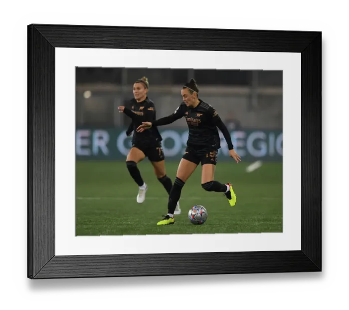 Framed Print : Arsenal Women Battle FC Zürich in UEFA Champions League Showdown