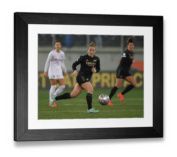 Framed Print : Arsenal Women Battle FC Zürich in UEFA Champions League Showdown