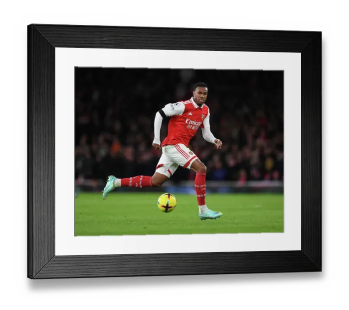 Framed Print : Arsenal's Gabriel Magalhaes in Action Against West Ham United - Premier League 2022-23