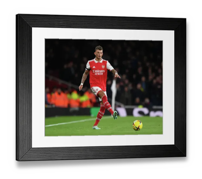 Framed Print : Arsenal's Ben White in Action: Premier League 2022-23 - Arsenal vs. West Ham, Emirates Stadium