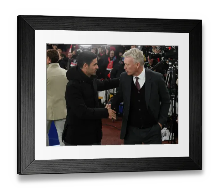 Framed Print : Arsenal's Arteta and Moyes Exchange Pre-Match Greetings Ahead of Arsenal v West Ham United (2022-23) Framed Print : Arsenal's Arteta and Moyes Exchange Pre-Match Greetings Ahead of Arsenal v West Ham United (2022-23)