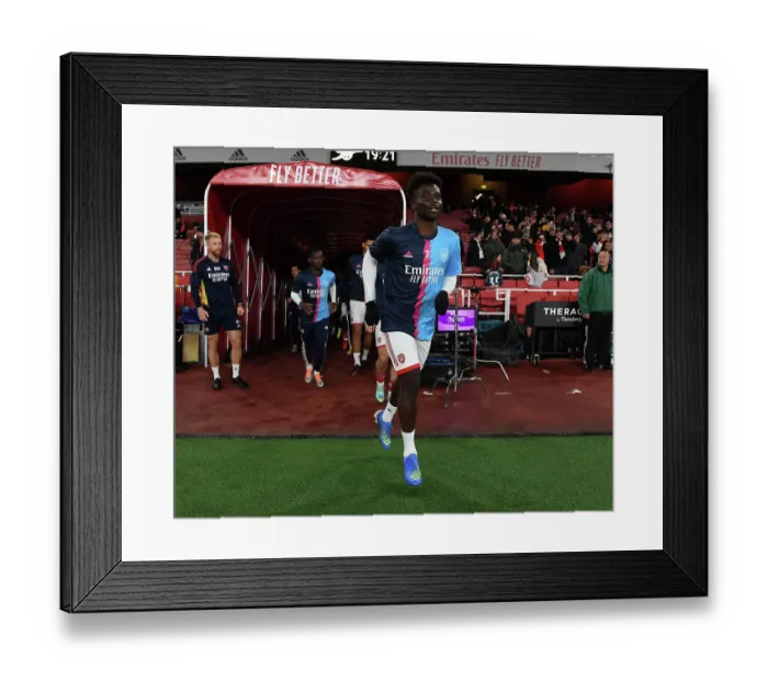 Framed Print : Arsenal's Bukayo Saka Prepares for West Ham Clash in 2022-23 Premier League Framed Print : Arsenal's Bukayo Saka Prepares for West Ham Clash in 2022-23 Premier League
