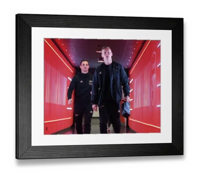 Framed Print : Arsenal's Zinchenko Gears Up: Arsenal vs West Ham, Premier League 2022-23 Framed Print : Arsenal's Zinchenko Gears Up: Arsenal vs West Ham, Premier League 2022-23