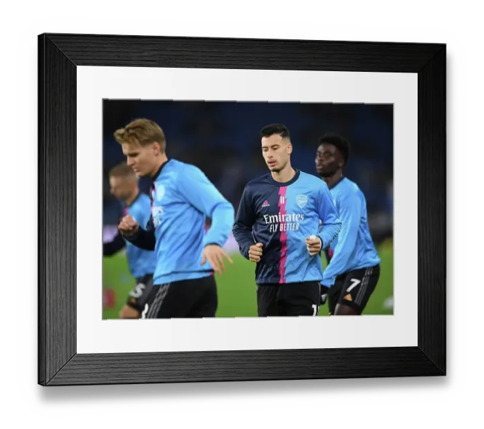 Framed Print : Arsenal's Gabriel Martinelli Warming Up Ahead of Brighton Clash (Premier League 2022-23) Framed Print : Arsenal's Gabriel Martinelli Warming Up Ahead of Brighton Clash (Premier League 2022-23)
