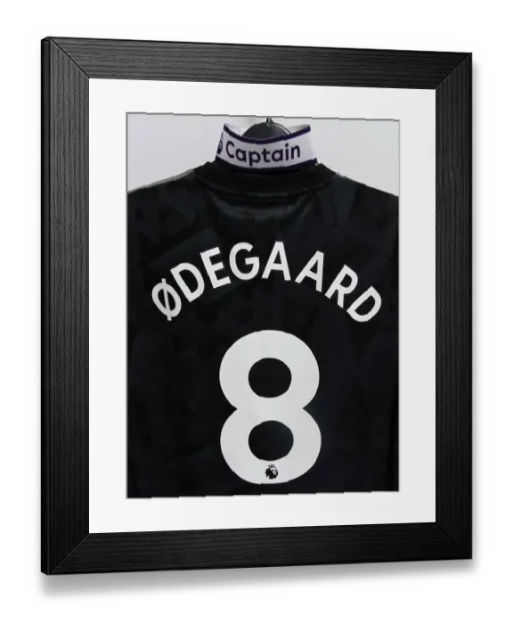 Framed Print : Arsenal's Martin Odegaard Gears Up: Premier League Clash against Brighton, December 31, 2022