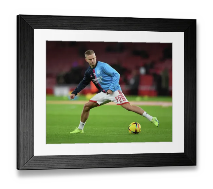 Framed Print : Arsenal FC v Newcastle United - Premier League