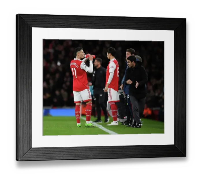 Framed Print : Arsenal's Mikel Arteta Coaches Gabriel Martinelli Amidst Newcastle United Tussle (2022-23)