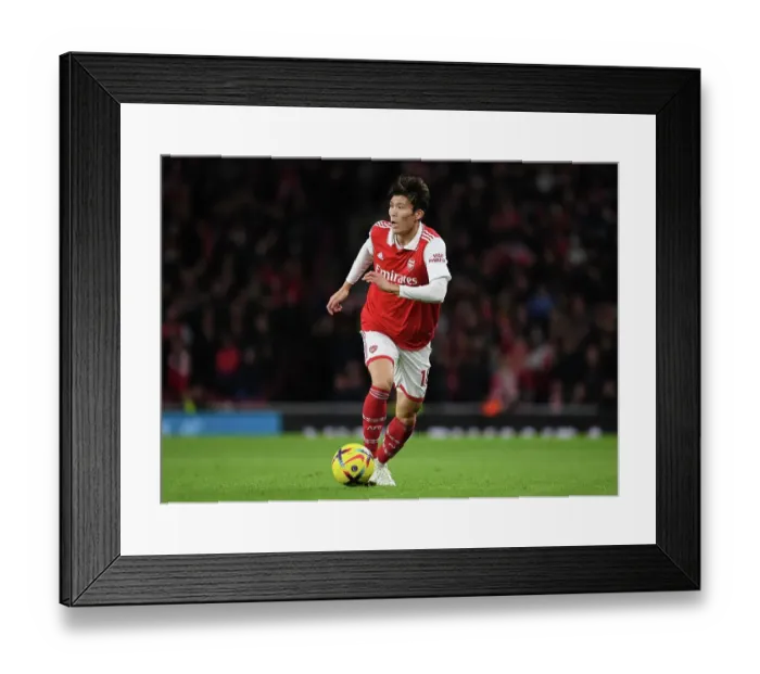 Framed Print : Tomiyasu's Brilliant Debut: Arsenal's Win Against Newcastle United in Premier League Framed Print : Tomiyasu's Brilliant Debut: Arsenal's Win Against Newcastle United in Premier League