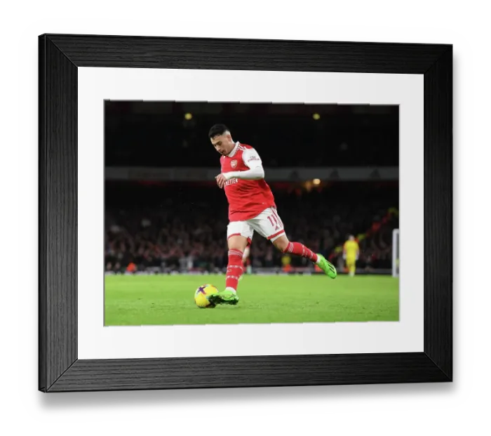 Framed Print : Martinelli in Action: Arsenal vs Newcastle United, Premier League 2022-23