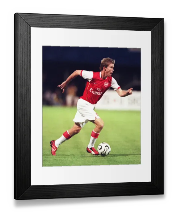 Framed Print : Alex Hleb Shines as Arsenal Crush Dinamo Zagreb 3-0 in Champions League Qualifier Framed Print : Alex Hleb Shines as Arsenal Crush Dinamo Zagreb 3-0 in Champions League Qualifier