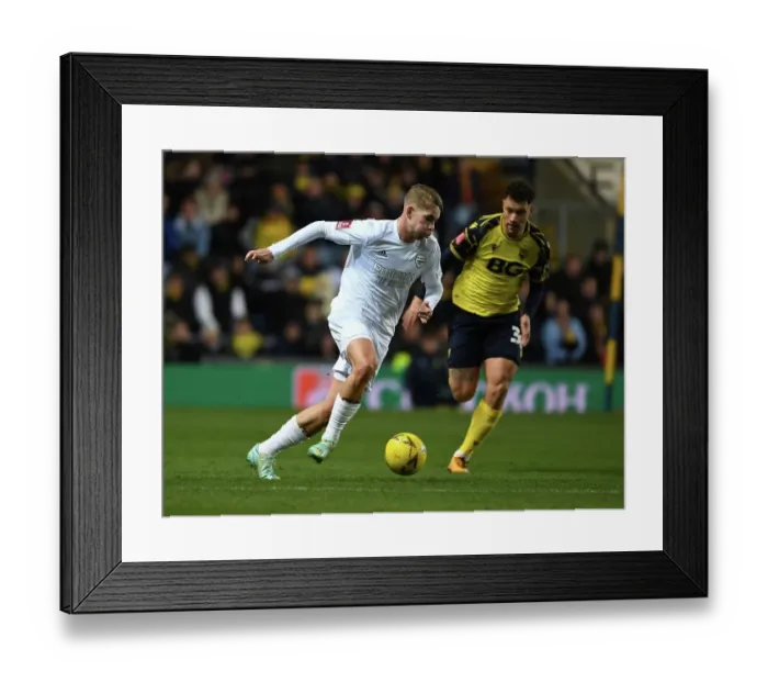 Framed Print : Emile Smith Rowe Shines: Arsenal Overpowers Oxford United in FA Cup Third Round Framed Print : Emile Smith Rowe Shines: Arsenal Overpowers Oxford United in FA Cup Third Round