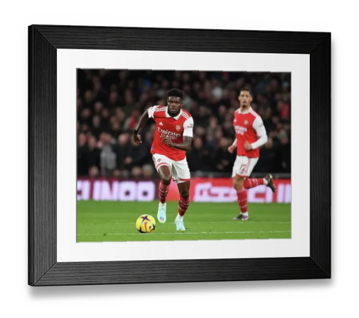 Framed Print : Thomas Partey in Action: Arsenal vs. Tottenham, 2022-23 Premier League Clash