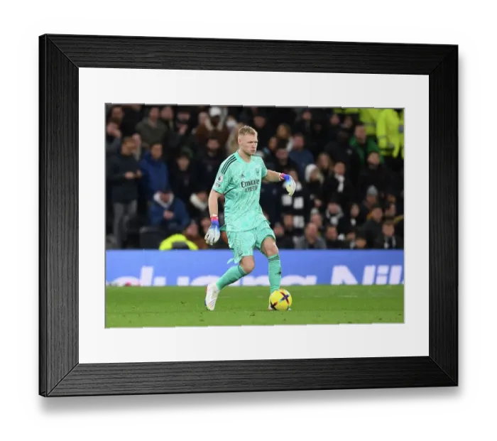 Framed Print : Arsenal's Aaron Ramsdale Stands Firm Against Tottenham Hotspur in Intense Premier League Showdown (January 2023) Framed Print : Arsenal's Aaron Ramsdale Stands Firm Against Tottenham Hotspur in Intense Premier League Showdown (January 2023)
