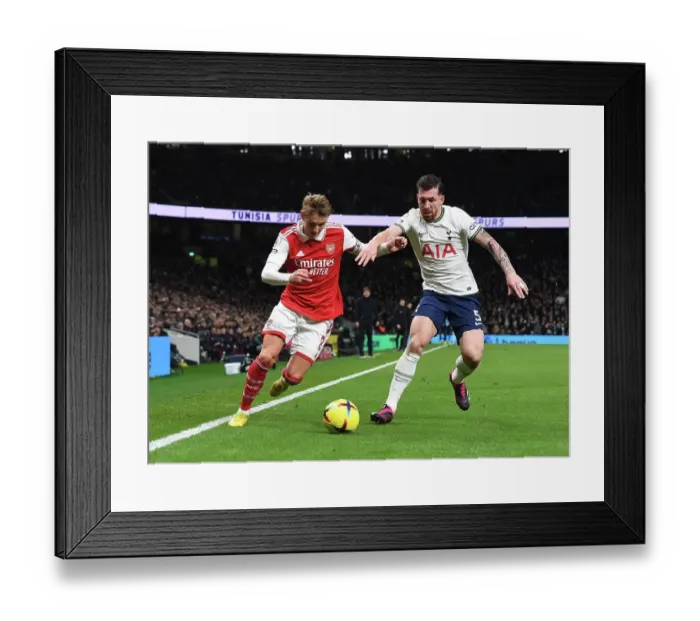 Framed Print : Martin Odegaard vs. Pierre-Emile Hojbjerg: Battle in the Premier League - Tottenham Hotspur vs. Arsenal FC (2022-23)