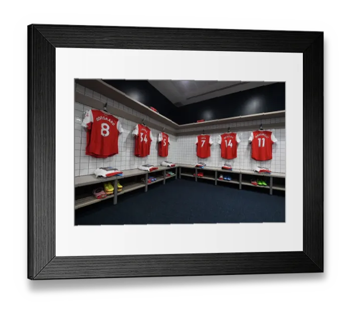 Framed Print : Arsenal's Unified Focus: Pre-Match Huddle before the Tottenham Showdown, Premier League 2022-23