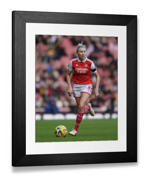 Framed Print : Arsenal Women vs. Chelsea Women: FA Women's Super League Clash at Emirates Stadium (2022-23) - Leah Williamson in Action