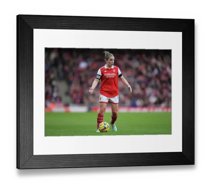 Framed Print : Arsenal vs. Chelsea: Kim Little in Action - FA Women's Super League Clash at Emirates Stadium (2022-23)