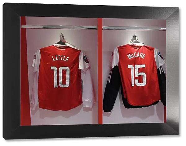 Arsenal Women's Squad: Pre-Match Focus in the Emirates Dressing Room (FA WSL, 2022-23)