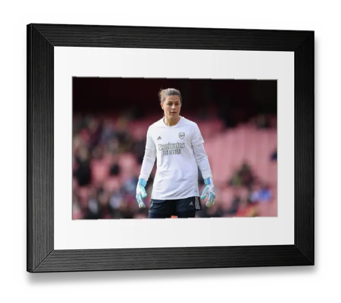 Framed Print : Arsenal's Sabrina D'Angelo Prepares for FA WSL Clash Against Chelsea Framed Print : Arsenal's Sabrina D'Angelo Prepares for FA WSL Clash Against Chelsea