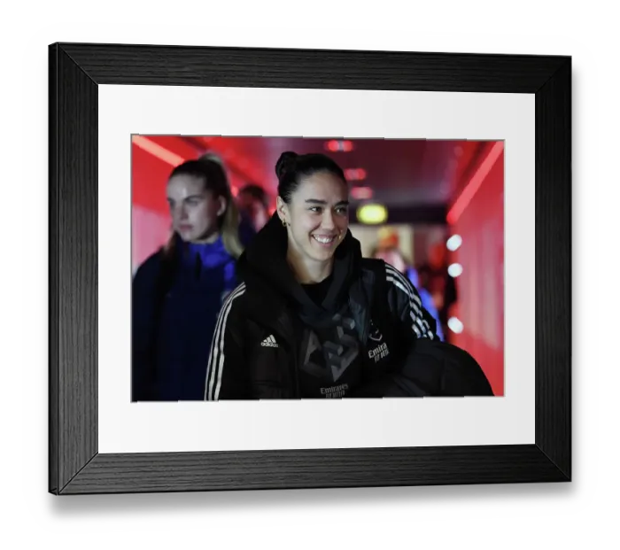 Framed Print : Manuela Zinsberger Prepares for Arsenal Women's FA WSL Clash Against Chelsea at Emirates Stadium