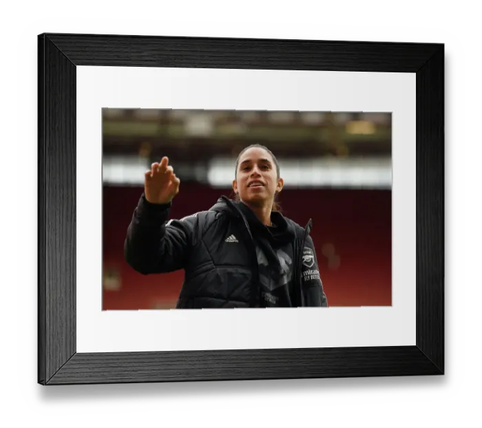 Framed Print : Arsenal's Rafaelle Souza Readies for FA WSL Clash Against Chelsea at Emirates Stadium