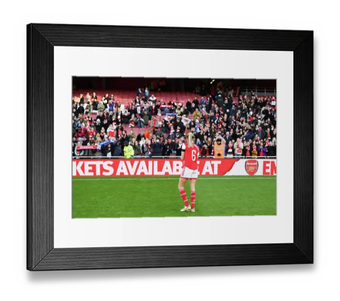 Framed Print : Arsenal Women's Historic FA WSL Victory: Leah Williamson Celebrates Triumph Over Chelsea at Emirates Stadium