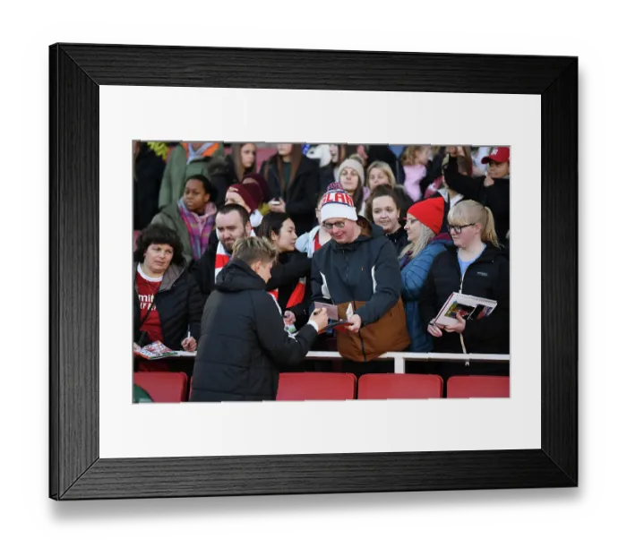 Framed Print : Arsenal vs. Chelsea: Women's Super League Clash at Emirates Stadium Framed Print : Arsenal vs. Chelsea: Women's Super League Clash at Emirates Stadium
