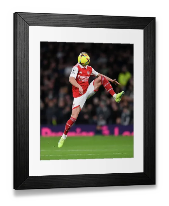 Framed Print : Arsenal's Zinchenko in Action: Battle of the London Giants - Arsenal vs. Tottenham (2022-23) Premier League Clash Framed Print : Arsenal's Zinchenko in Action: Battle of the London Giants - Arsenal vs. Tottenham (2022-23) Premier League Clash