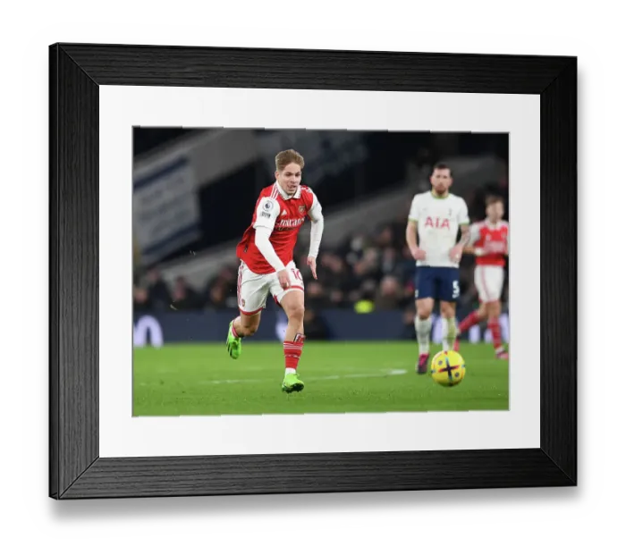 Framed Print : Emile Smith Rowe in Action: Tottenham vs. Arsenal, Premier League 2022-23