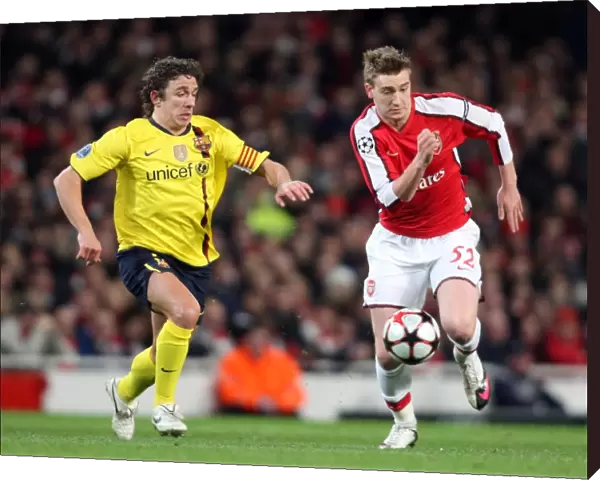 Nicklas Bendtner (Arsenal) Carles Poyul (Barcelona). Arsenal 2: 2 Barcelona