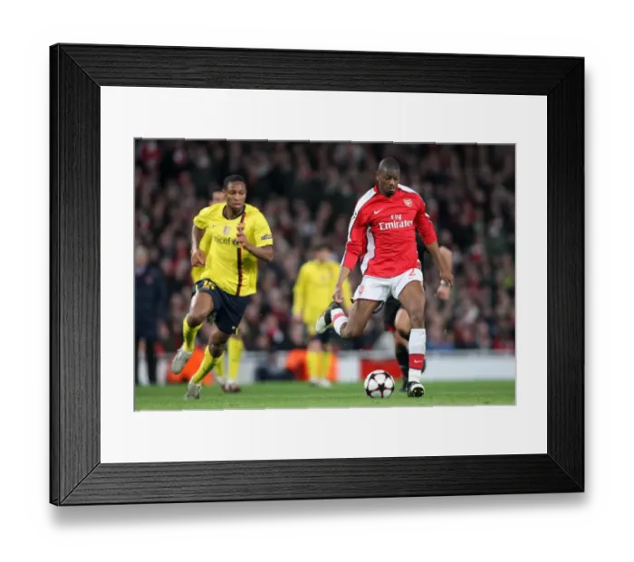 Framed Print : Abou Diaby (Arsenal) Seydou Keita (Barcelona). Arsenal 2: 2 Barcelona. UEFA Champions League